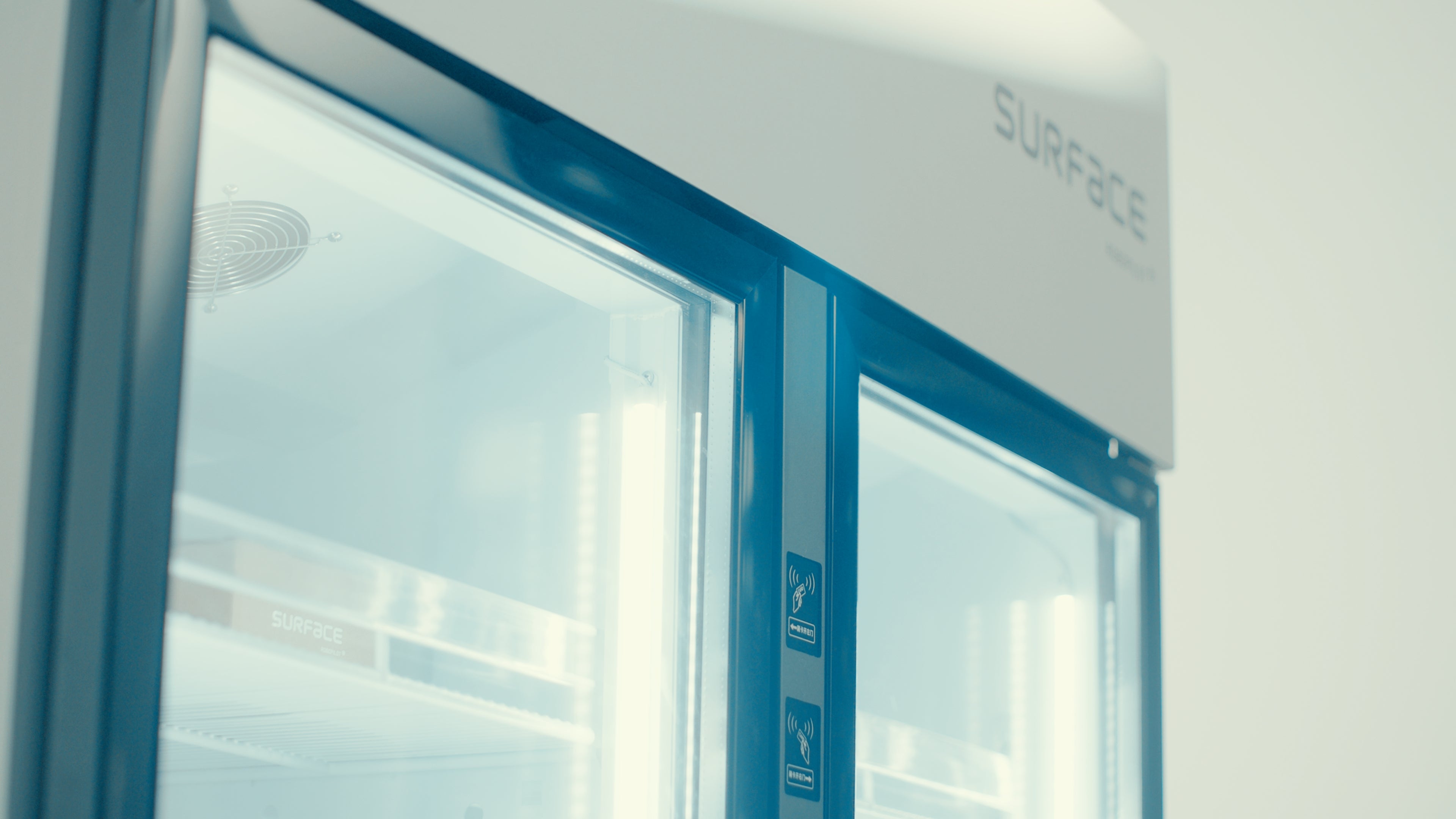 SURFACE-AI Smart Cabinet